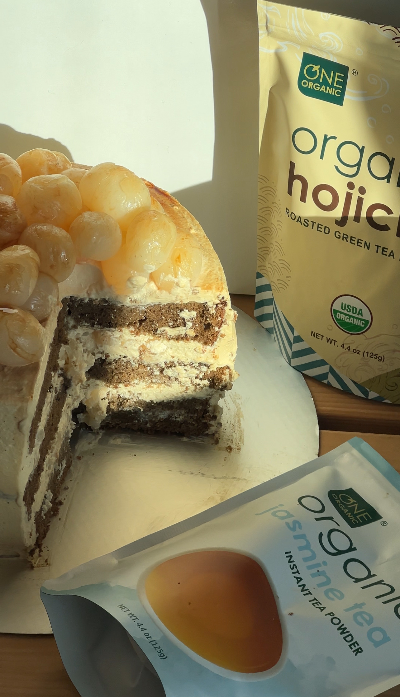 Hojicha Jasmine Longan Cake